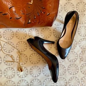 Modern Vintage Sling Back Black Heels